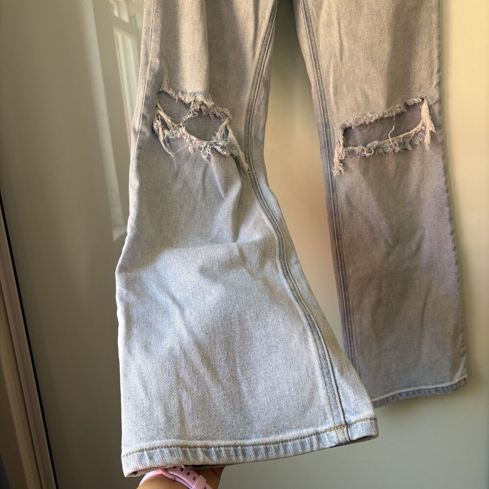 High Rise Straight Leg Knee Ripped Jeans - Picture 2 of 5